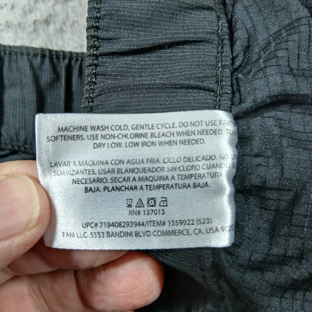 Banana Republic Men's Tech Shorts Size 38 Black Textured Performance Casual‎ EUC